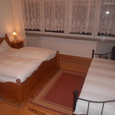 Hotel Adam Saarbrucken Ruang foto