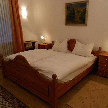 Hotel Adam Saarbrucken Bagian luar foto